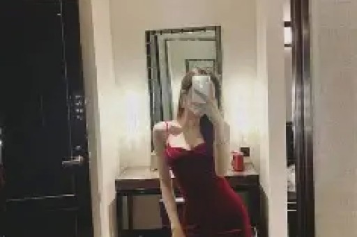 优思益塌房始末：明星集体道歉背后假洋牌与代工厂的真相