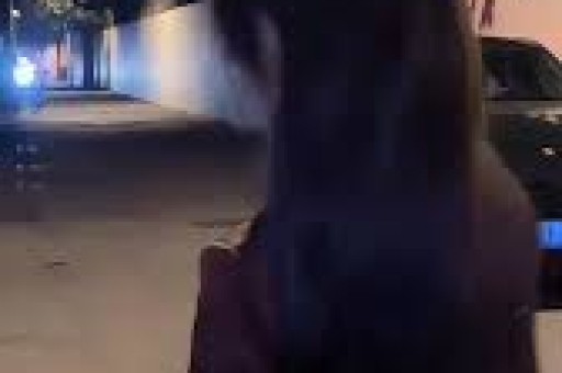 陪睡陪玩已过时！又一女星自曝潜规则当众被强吻、伸手进裤子