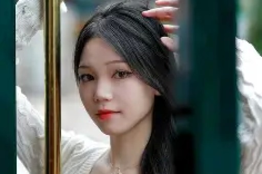 女星自曝娱乐圈黑幕：陪玩陪睡只是皮毛50多岁也不放过